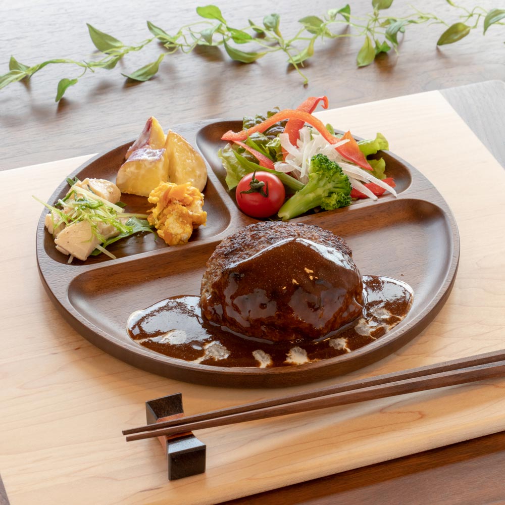 TaKuMi Craft 木製喫茶店一皿 Φ24×1.6糎 セパレート一皿 3分け取り皿 食器 お皿 木の皿 木材一皿 勝手もと設備 雑貨 喫茶店 生まれながら木 純乎たる材