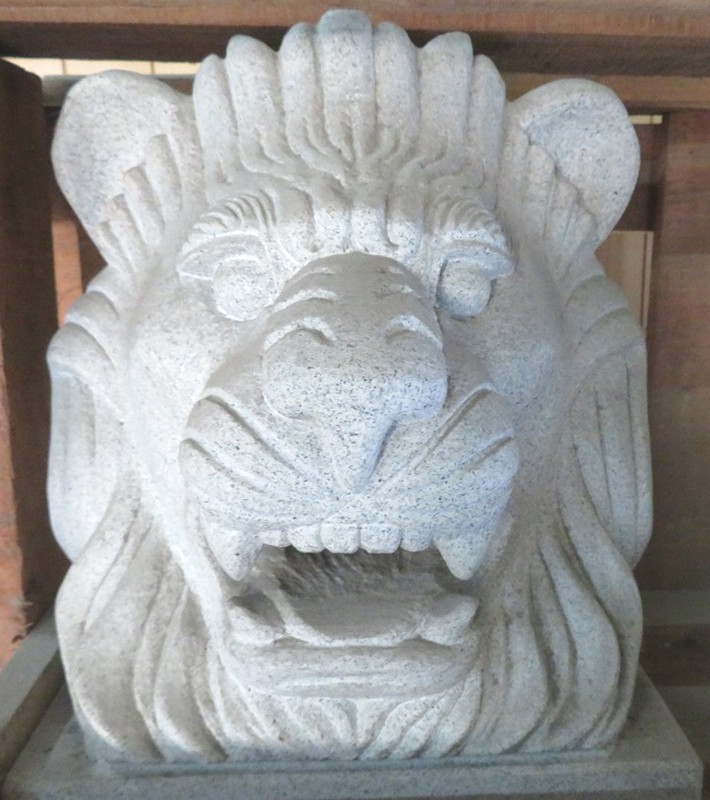 【 生まれながら白御影石 】 百獣の王湯口《300×360×370粍》 花・ガーデン・DIY-石材