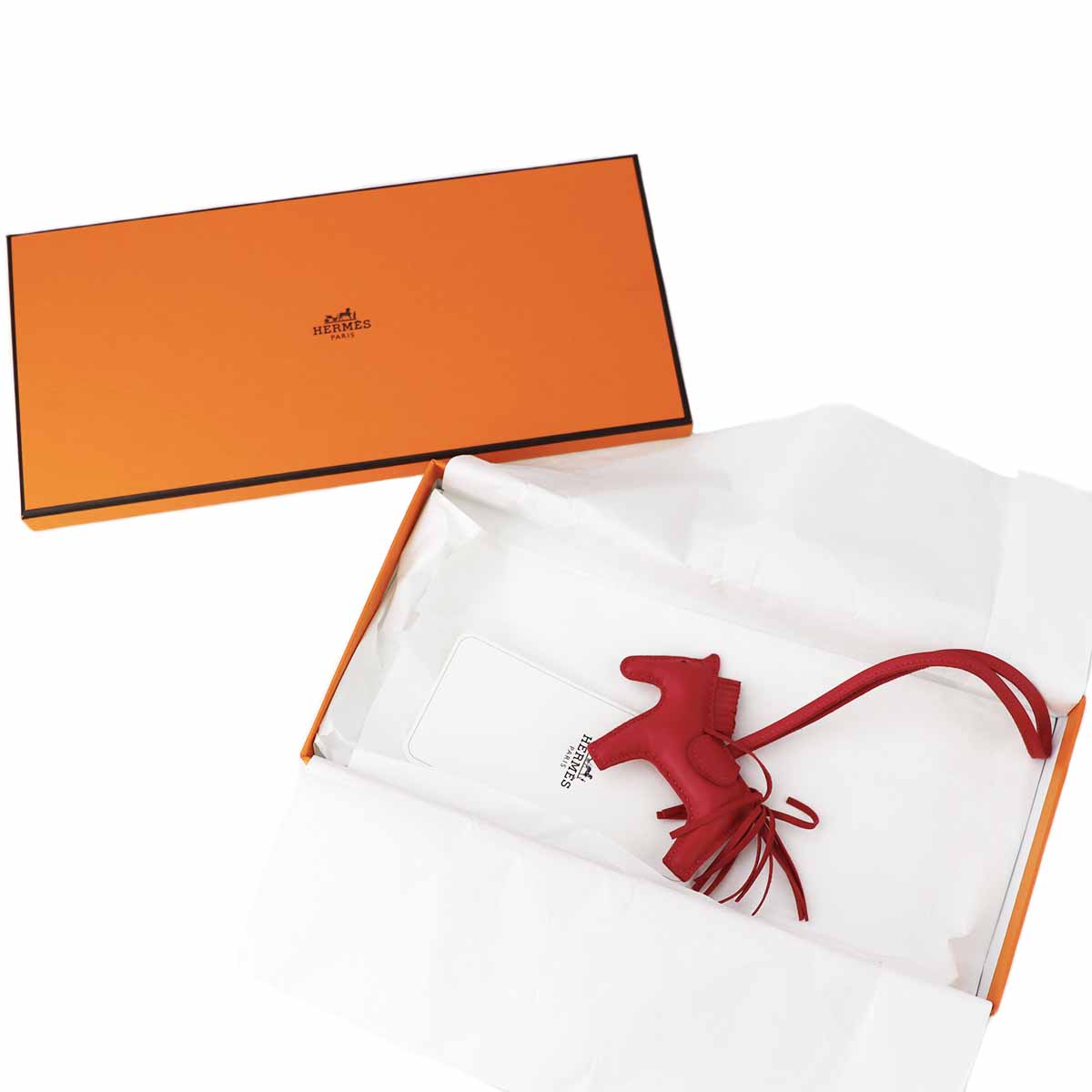 人気の製品 HERMES エルメス レザーバッグ チャーム ロデオ PM ローズ