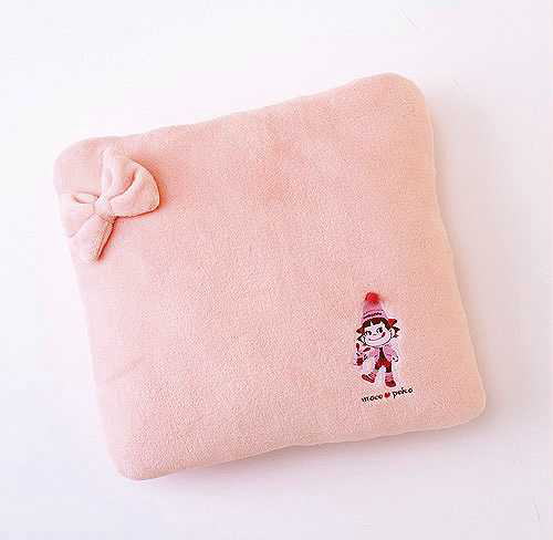 モコモコペコちゃん リボン付きクッション 【新品同様品】 不二家 ペコちゃん ポコちゃん ペコポコ ミルキー