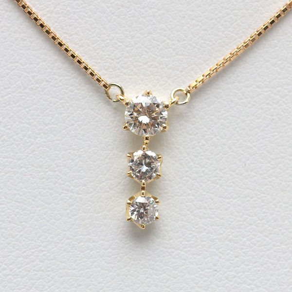 K18 トリロジーネックレス ダイヤモンド 0.309ct 0.110ct 0.104ct 40.5cm 18金 ゴールド 13962 【中古】