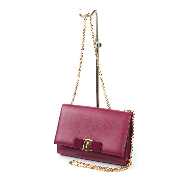 Ferragamo フェラガモ チェーンショルダーバッグ ヴァラ AU-22/B558 イタリア製 リボン レザー 濃ピンク 濃紫 14711 【中古】