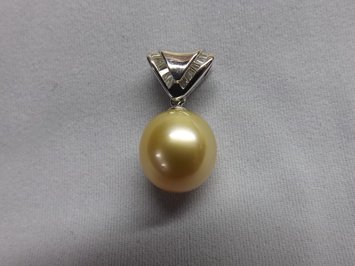 【メーカー直送】 K18WG ペンダント トップ 南洋真珠 ダイヤモンド #17 南洋パール 真珠 パール Pearl ダイヤ Diamond