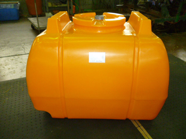ｸﾎﾞﾀ NL-600 黄  25Aﾌｨｯﾃｨﾝｸﾞ.ﾄﾞﾚﾝ付   21Kg : ﾛｰﾘｰﾀﾝｸ 角∴製作.海洋博物館.ﾀﾝｸ.貯水槽.農作.断種.防除.入れもの.
