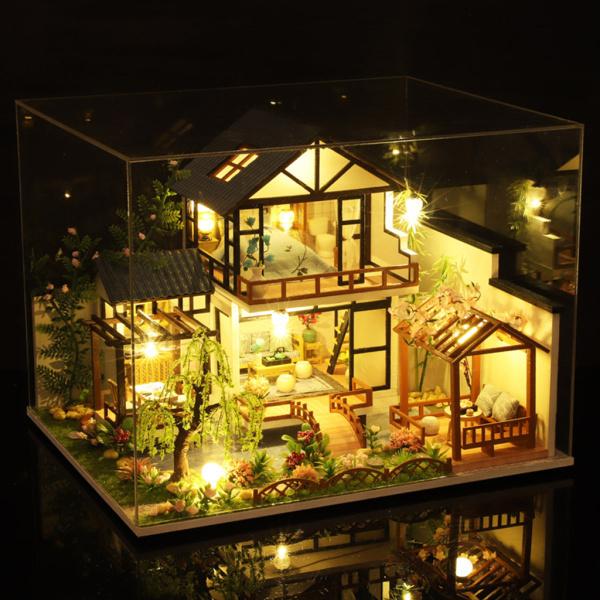 モダン1:24ウッドドールハウスキット＆防塵ケースLEDライトクラフトクリエイティブセルフアセンブリドールハウス女の子用｜たねまるクローズショップ