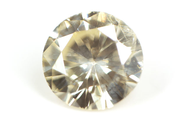 【 Under N (Very Light Yellow) カラー 】 天然ダイヤモンド ルース(裸石) 0.094ct, I-1 【 蛍光性はイエロー系 】【 中央宝石研究所ソーティング袋付 】【 送料無料 】【round010】｜タノーダイヤモンド店