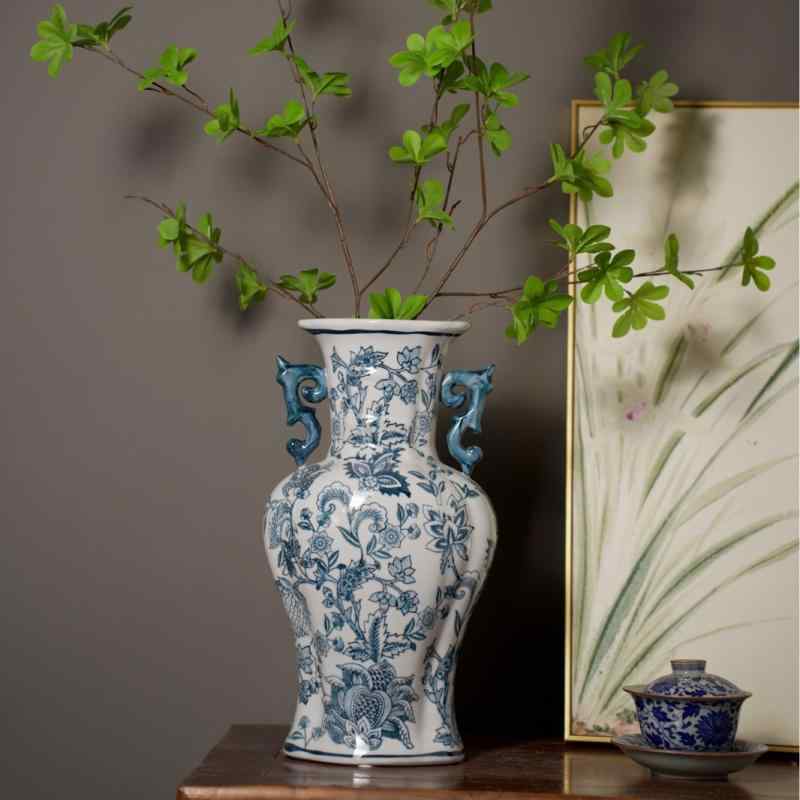 楽天市場】景徳鎮 染付花文瓶 高さ約34cm 中国 陶磁器 希少 壺 花生