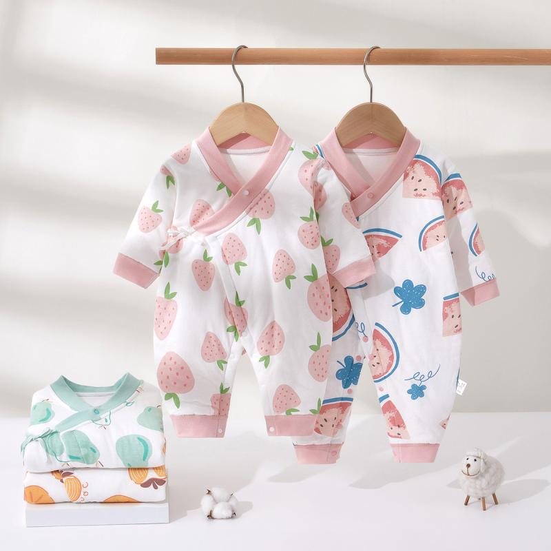ベビー服 新生児服 秋冬用 ジャンプスーツ カバーオール コットン100% 薄手 中綿入り 長袖 乳児 幼児 男女兼用 ピンク いちご柄 春秋冬 グリーン 梨柄 イエロー みかん柄 ドラゴン ブルー クラウンベア 黄緑 ツリーベア