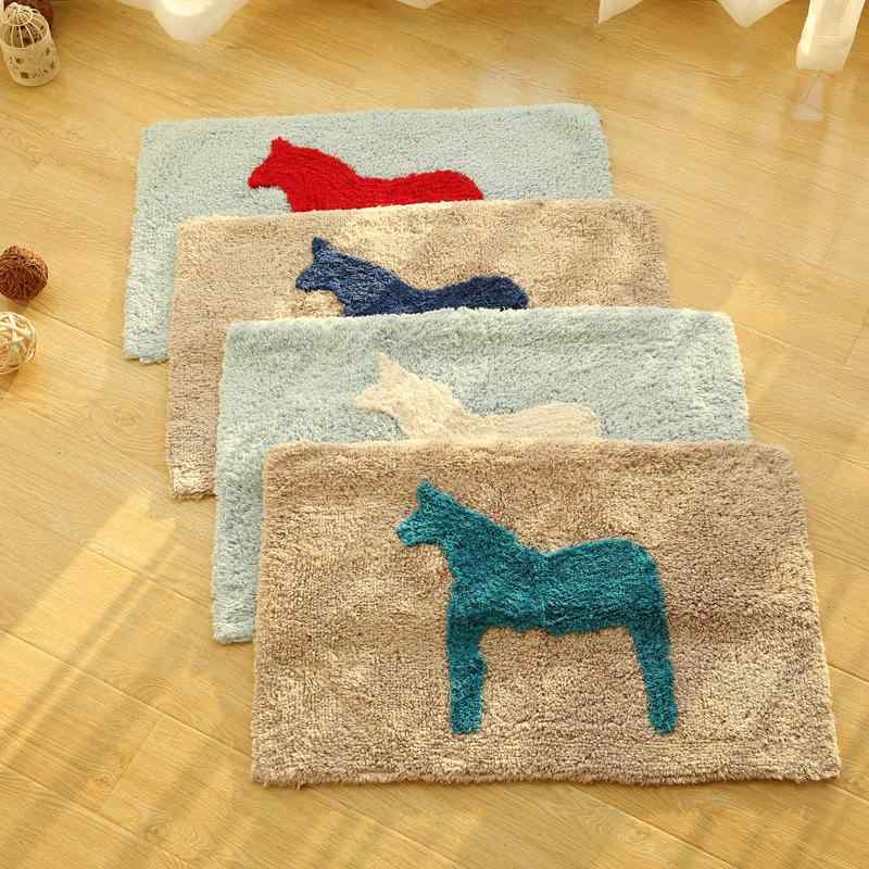 ラグ カーペット 子供部屋用 吸水 速乾 滑り止め付き コットン かわいい小馬柄 浴室 寝室 リビング ベッドサイド 孔雀ブルー 米ホワイト 宝ブルー 大紅 45×70 50×80 45×150 手洗い可能画像