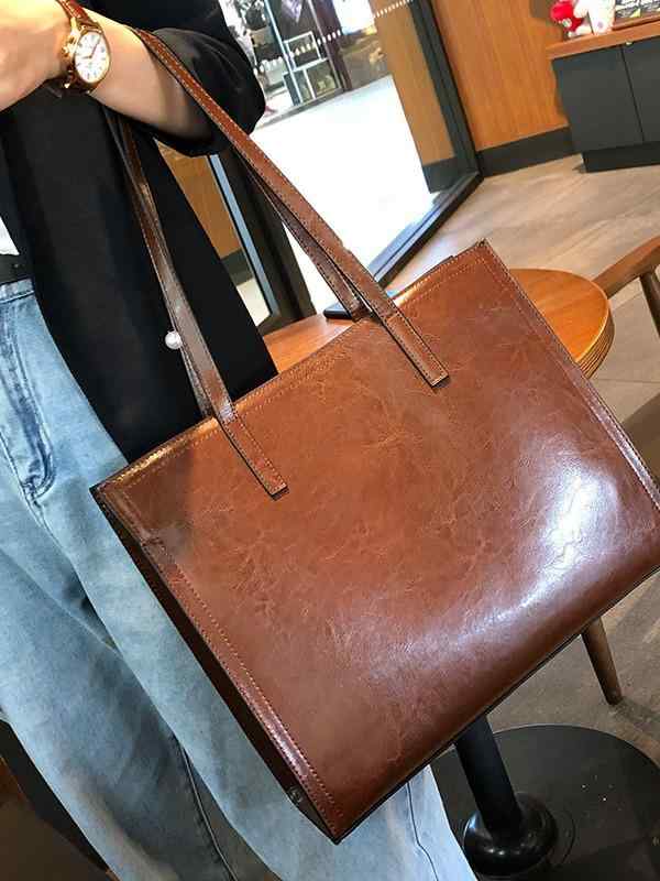 トートバッグ レディース 通勤 鞄 大容量 本革 オイルワックスレザー ステッチ 配色 肩掛け 手提げ コーヒー色 黒 ブラック 白黒 デイリーユース