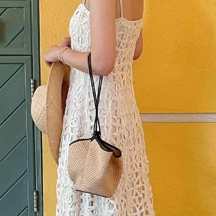 かご御徒面子 レディース ラフィア 草編み ハンドバック 井戸釣瓶型 トートバッグ 通い 普段使い走り 牛皮 うつり変わり 裏地付き添い人 自然的 可愛らしい