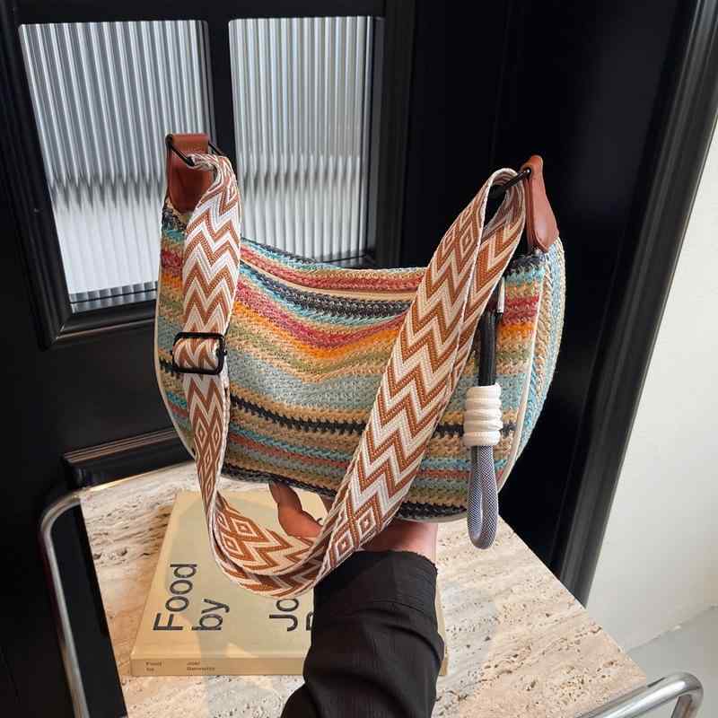 カゴバッグ レディース 春夏 ショルダーバッグ 大容量 ブラック ブラウン系 草編み 鞄 通勤 肩掛け 斜めがけ 編み込み