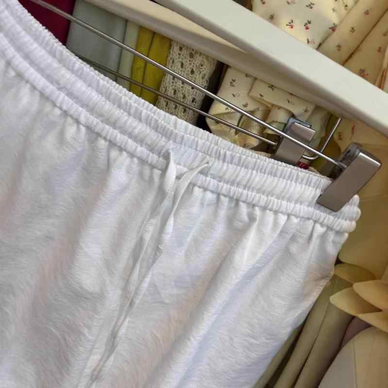 ショートパンツ レディース 大きいサイズ 夏 韓国風 ウエストゴム 裾レース 体型カバー ゆったり 普段使い 部屋着 ブラック ホワイト アクリル