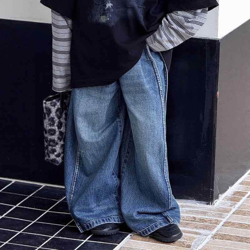 子供用ジーンズ 男の子 中大童 ロングパンツ ストレート ジーパン ボーイズ 向け デニムパンツ ゆったり 伸縮性 ウエストゴム 普段着 部屋着 春秋 ブルー 100cm 110cm 120cm 130cm 140cm 150cm 160cm