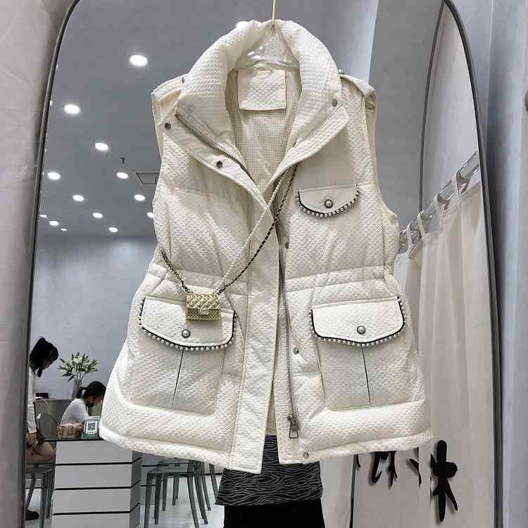 ベスト レディース ダウン風 中綿 秋冬 韓国風 ゆったり 着痩せ 体型カバー カジュアル トップス コットン ノースリーブ 白 黒
