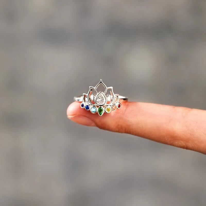 指輪 レディース S925 シルバー925 純銀製 リング 蓮の花 ハス カラー ジルコニア エレガント 上品 かわいい 白金 プラチナカラー