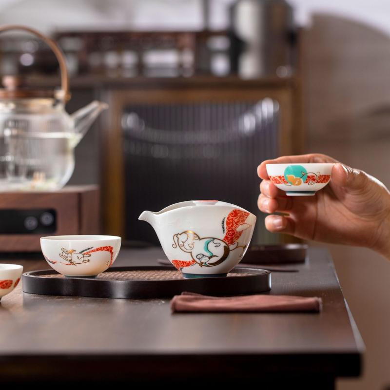 茶器セット 携帯用 茶器 陶瓷 功夫茶 旅行 オフィス用 会客用 茶杯 福牛送財 新中式