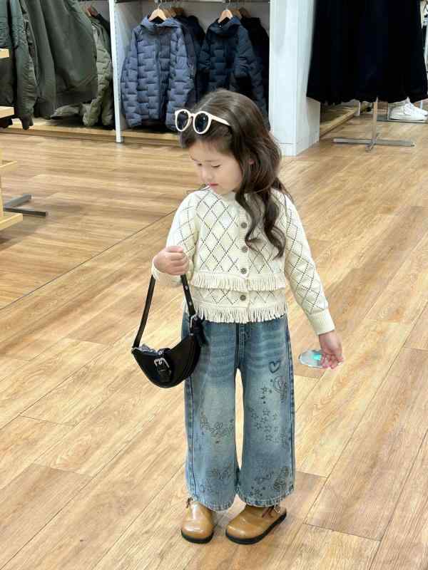 子供服 ニット カーディガン 女の子 春物 韓国風 丸首 コットン 長袖 ショート丈 トップス フリンジ付き アウター オシャレ かわいい ミルクカラー 90cm 100cm 110cm 120cm 130cm 140cm