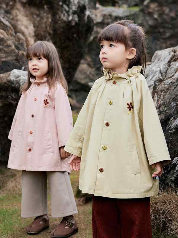 子供服 アウター ジャケット 秋冬 韓国風 男の子 女の子 兼用 カジュアル ジャンパー 迷彩 柄 無地 切り替え 長袖 フード付き 普段使い