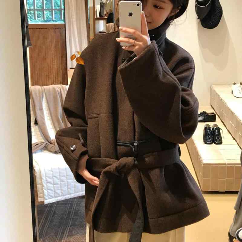 厚地の外套 レディース 羊毛 アウター 秋冬 牛角名取り草 吊りひも付き添い人 ハイネック ゆったり 朦々たる 中長丈 普段使い走り 通い 成人女性服 赤銅色 黒いこと