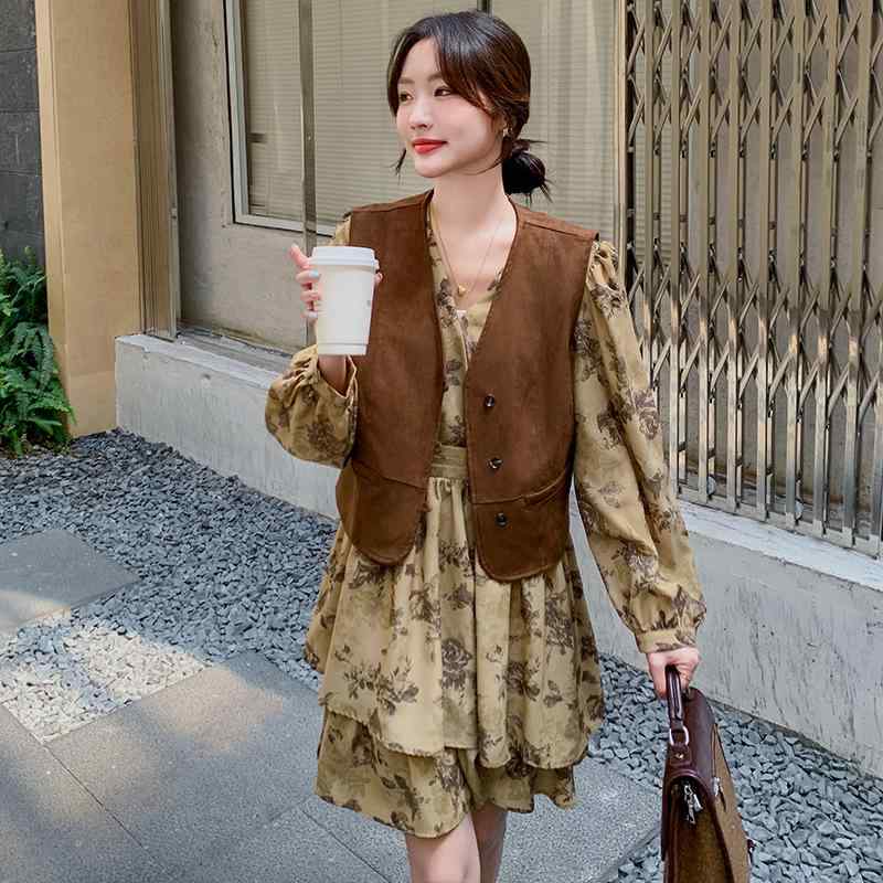 衣装 レディース 早秋 セットアップ ミモレ丈 花柄 喫茶店色 レトロ 愛くるしげ ポリエステル 御姐風 長袖