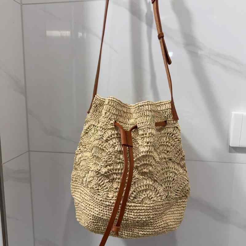 かご御徒面子 レディース ラフィア ショルダーバッグ 井戸釣瓶御徒面子 草編み 籠御徒面子 曲がったがけ 砂浜 海 たまり場 旅する 今めかしい 可愛らしい 自然的