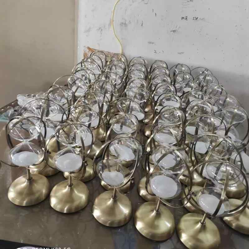 砂時計 地球儀 回転式 金属製 雑貨 インテリア ギフト 流砂 オブジェ ヨーロッパ式 幾何学模様 ビジネス 記念品