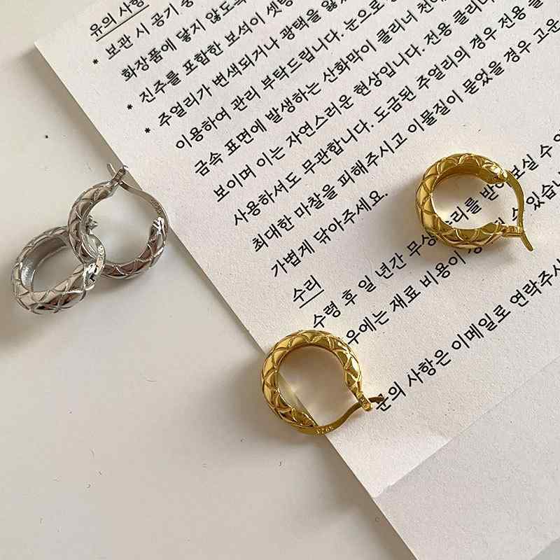 ピアス レディース シルバー925 銀色 ゴールドカラー 菱格紋 イヤリング フープピアス シンプル 電気メッキ加工 ジュエリー アクセサリー