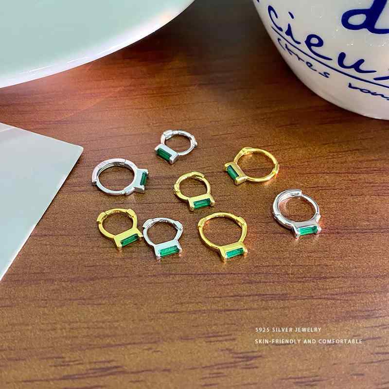 ピアス レディース シルバー925 ジルコニア スクエア 緑 かわいい 韓国風 イヤリング シンプル デザイン 電気メッキ 小さめ 大ぶり 白金色 黄金色