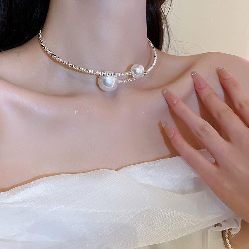 ネックレス レディース シルバー U形 鎖骨 ショート 上品 きれいめ かわいい 普段使い パーティー