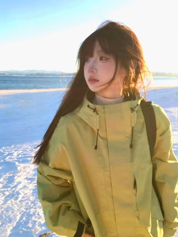 マウンテンパーカー レディース 春秋 防風 防水 登山ウェア アウトドアウェア ジャケット 取り外し可能 インナー付き 3way 青果緑 谷子黄 木黛色 米白 月光ブルー