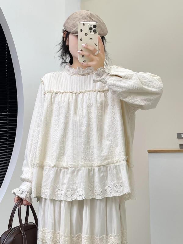 プルオーバー レディース 花柄 スピード競技 立襟 綿織物 トップス 秋冬 長袖 刺・墸 あったか 裏起毛 ゆったり 自然的 愛くるしげ 森お姉さん ベージュ系 シャツ・ブラウス-レディースファッション-トップス