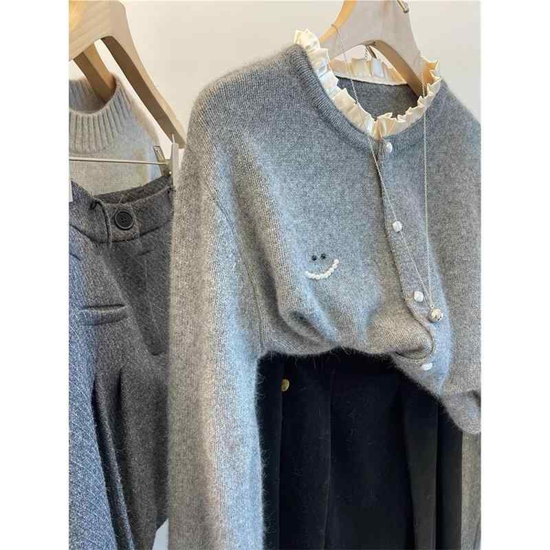 ニット カーディガン レディース 秋冬 女性用 羊毛 カシミヤ ふわふわ ゆったり トップス 長袖 赤 グレー 白 黒