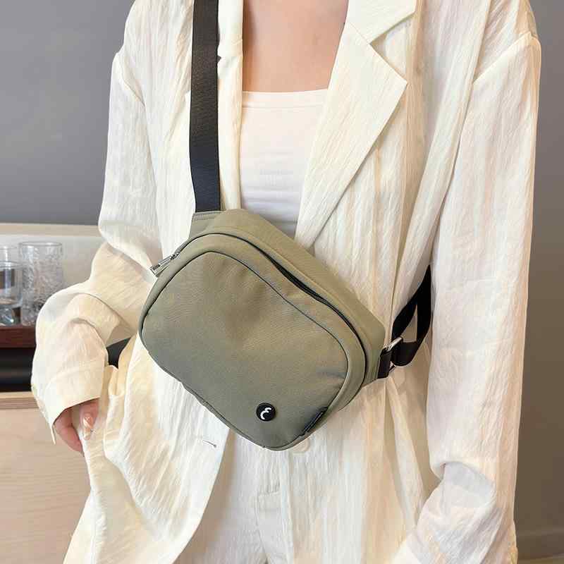 バッグ 男性用 ショルダーバッグ 斜めがけ ナイロン キャンバス 軽量 通学 普段使い ミニショルダーバッグ 4,502円