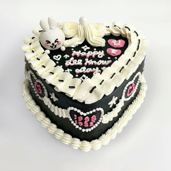 バースデーケーキ 誕生日ケーキ オーダーケーキ 韓国発 センイルケーキ 4号 2～3名様 結婚記念日 記念日 ケーキ ギフト 推しケーキ 推し活 韓国スイーツ かわいい 人気 バースデー プレゼント お取り寄せ スイーツ インスタ映え 女性