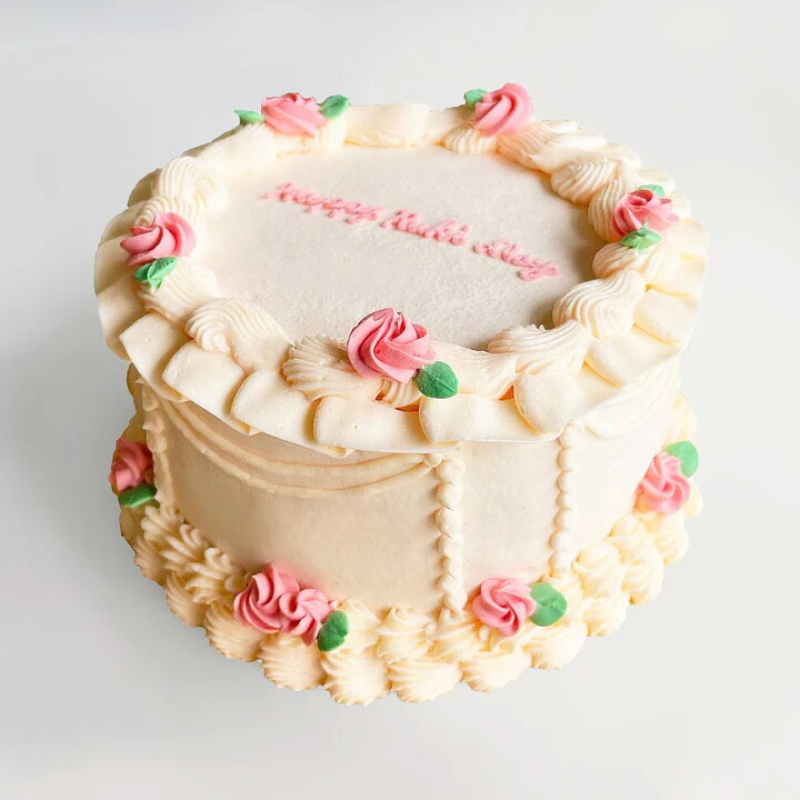バースデーケーキ 誕生日ケーキ オーダーケーキ 韓国発 センイルケーキ 4号 2～3名様 結婚記念日 記念日 ケーキ ギフト 推しケーキ 推し活 韓国スイーツ かわいい 人気 バースデー プレゼント お取り寄せ スイーツ インスタ映え 女性