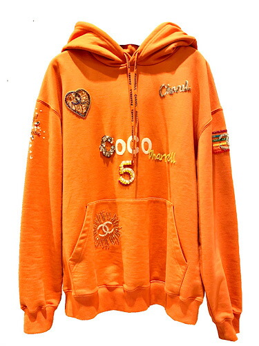 【滅多に無い・美品】CHANEL × Pharrell Williams 共同研究 パーカー 2019年押さえる オレンジ色 メンズ レディース ユニ一発やる 貨物輸送無料