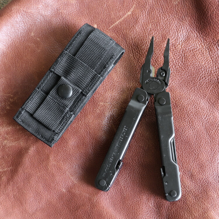 市場 レザーマン ブラック LEATHERMAN アウトドア 300 MOLLEナイロンケース付き スーパーツール