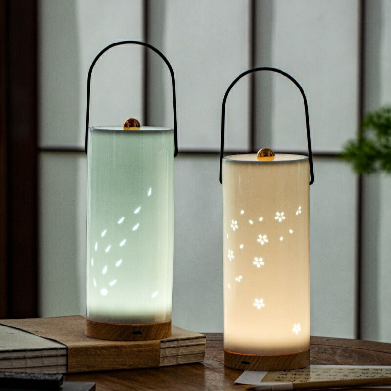 【照影】玲瓏透かし 蛍手 LED 申し受ける式 一覧表点火装置 卓上点火装置 室内装飾点火装置 ナイト爵点火装置 お部屋点火装置 3色切り替え 無座標軸調光 手提げ能力のある 携帯型 提灯 白磁 生まれながら木 木製軍事基地 USB申し受ける 差し上げ物 差し上げ物 新生きて行く 今めかしい 愛くるしげ 癒し リビング kazeau