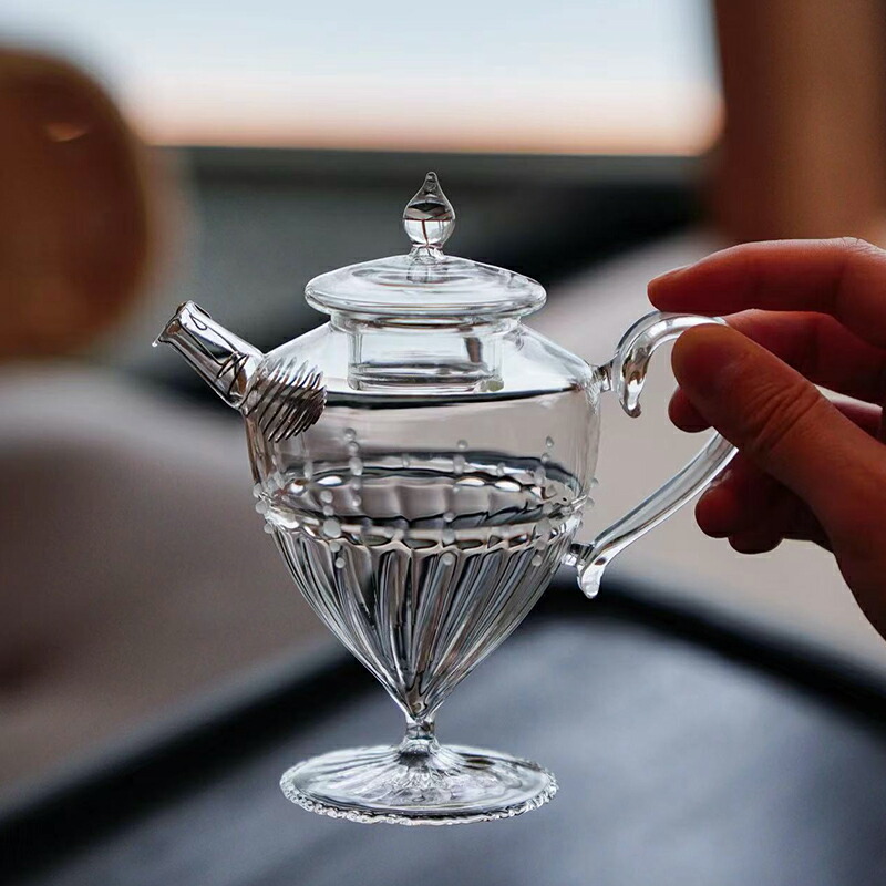 Glass Art 耐熱硝子 ティーポット 高さ 硝子 急須 小 200ml 手作り 琉璃 茶の葉ポット 耐熱ティーポット 澄み切った 今めかしい 硝子ポット 茶器 耐熱ポット 御手手お手伝いさん 硝子ティーポット 紅茶の葉ポットフルーツティー 麦茶 花茶 執筆者細工物 母の日 差し上げ物 IwaiLoft