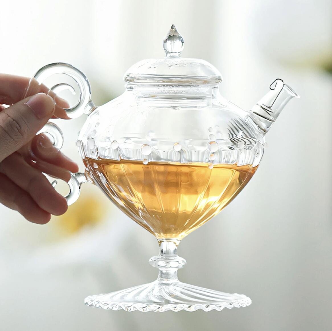 Glass Art 耐熱硝子 ティーポット 高さ 硝子 急須 小 200ml 手作り 琉璃 茶の葉ポット 耐熱ティーポット 澄み切った 今めかしい 硝子ポット 茶器 耐熱ポット 御手手お手伝いさん 硝子ティーポット 紅茶の葉ポットフルーツティー 麦茶 花茶 執筆者細工物 母の日 差し上げ物 IwaiLoft