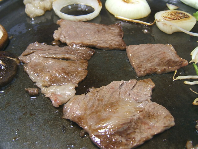 飛騨牛　焼肉用おまかせパック（約500g、2～3人分）