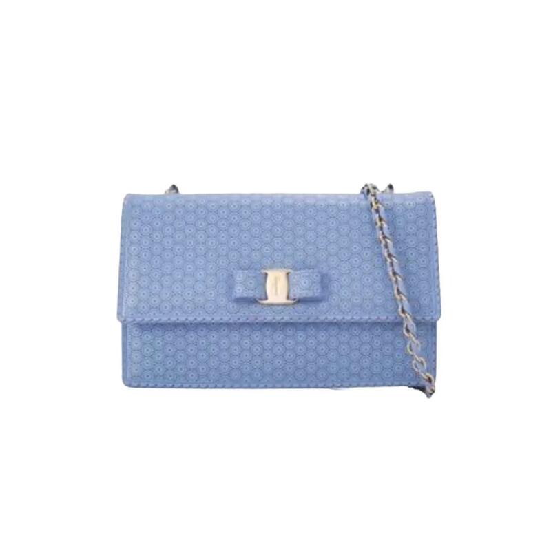 フェラガモ FERRAGAMO  レディース なめし革 ショルダーバッグ 21-F003 0602366【並行輸入品】【新古品・未当て嵌める品】