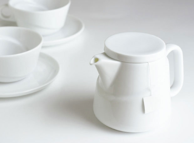 楽天市場 キントー Ridge ティーバッグポット ホワイト 初売り ポット 紅茶 陶器 白 コンパクト 磁器 ティーパック シンプル ティーポット 茶 茶葉 使いやすい 簡単 あす楽 おしゃれ 真っ白 ホワイト キントー Kandy