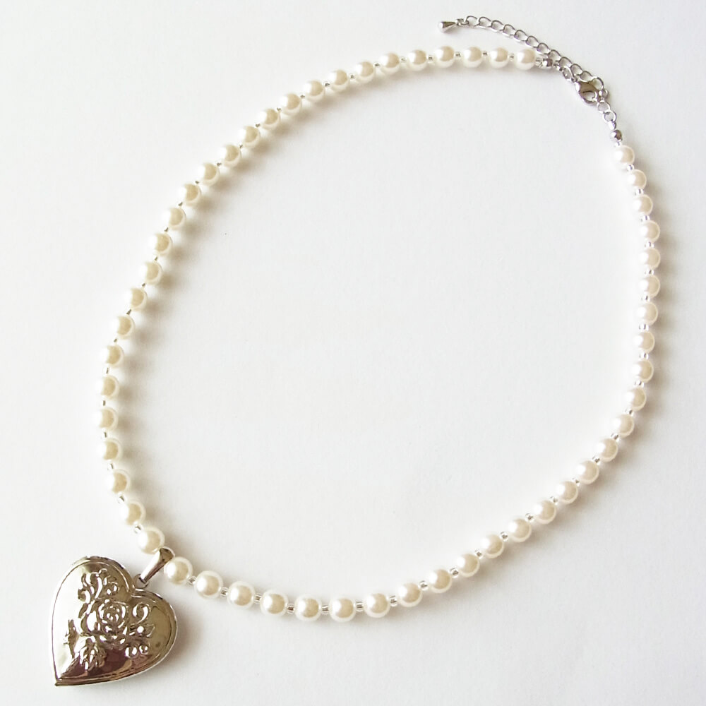 楽天市場】イチゴ 苺 パール ネックレス ブラック いちご