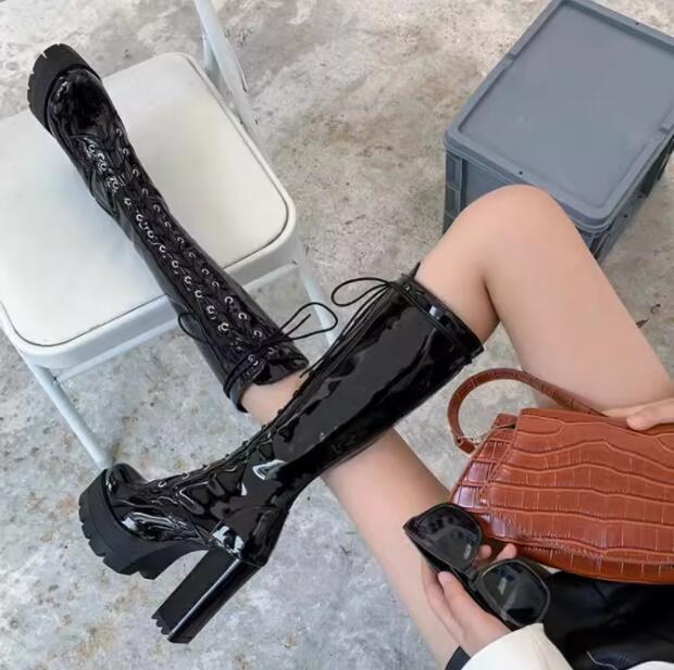 厚底ブーツ ロングブーツ レースアップブーツ 美脚 編み上げ ブーツ ゴスロリ コスプレ 太踵 黒 黒いこと 靴 レディース 合皮 成人女性 心地好い 靴 シューズ 可愛らしい 秋 冬 レディース 靴 今めかしい 可愛らしい