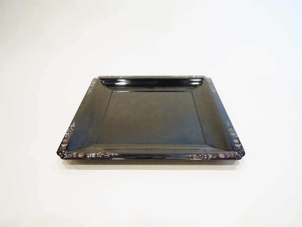 【送料無料】【茶道・茶道具】【表千家・裏千家】【中古】鵬雲斎好写 青貝唐草四方盆|茶道具専門店 松風園まつの
