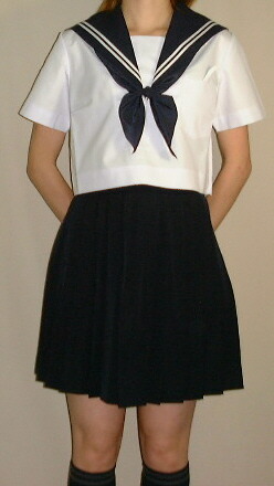 夏半袖セーラー服、スカートの一式 Amazon.co.jp: 半袖セーラー服セット サイズ：M 色：白 □夏服
