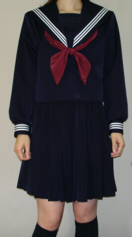 W22衿深め 紺セーラー服 衿・カフス・白３本線