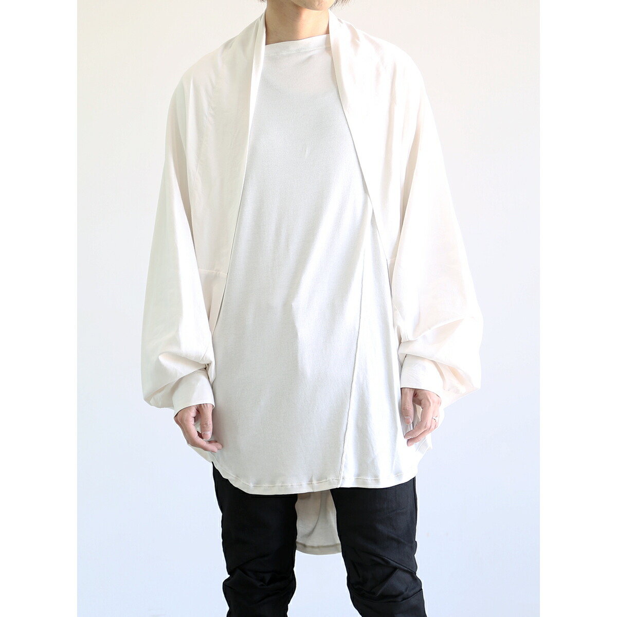 セール商品 50%OFF 送料無料 トップス COCOON SHIRT / オフホワイト 返品交換不可｜Valuation share